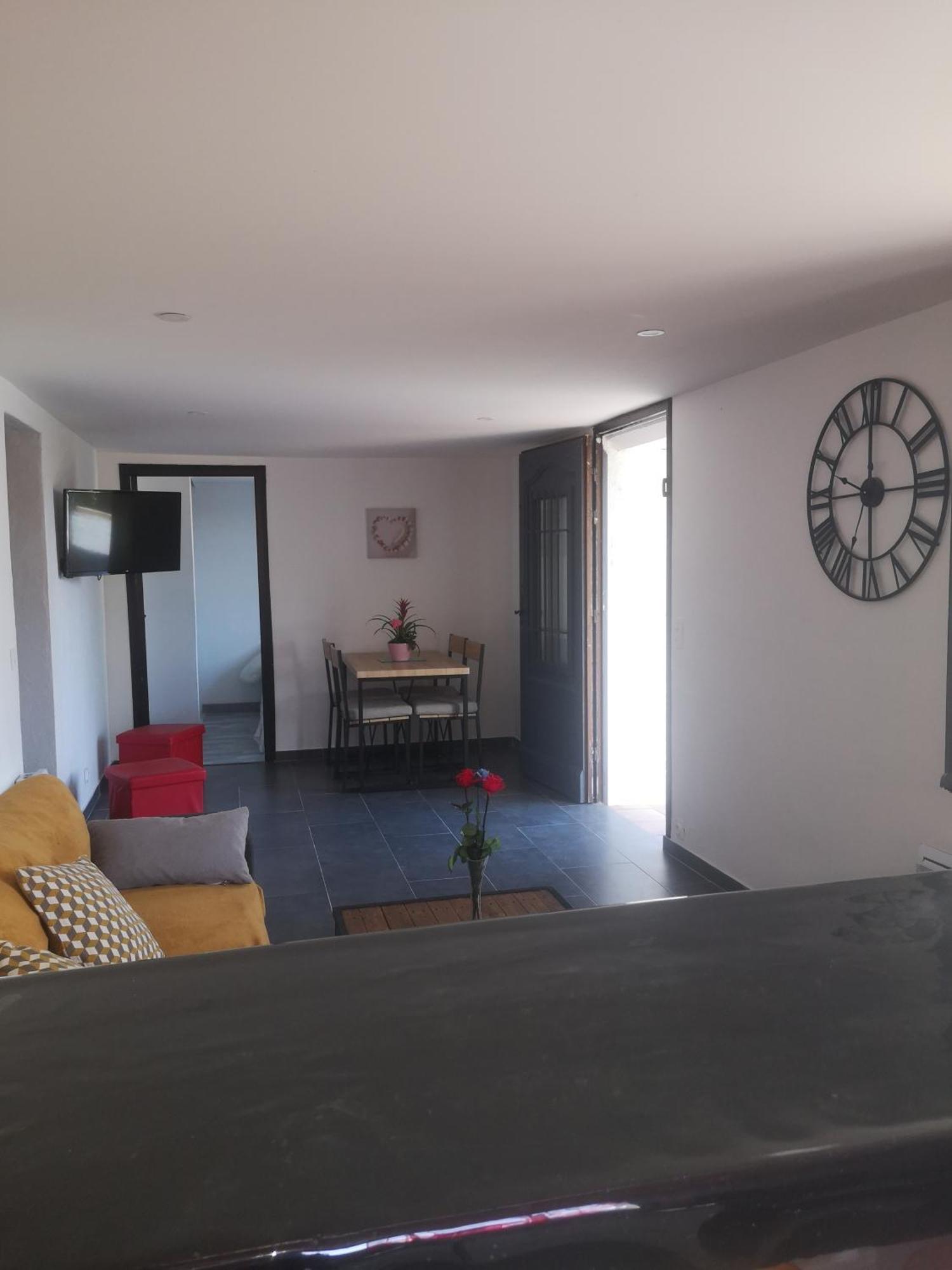 Le Mas Du Bijou Bleu Puget-sur-Argens Oda fotoğraf
